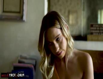 мила порнозірка Хлої Капрі дражнить голу мокру пизду