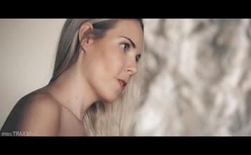 Ексклюзивне порно відео - еротична красуня Лі Енн і Флоран Рассел